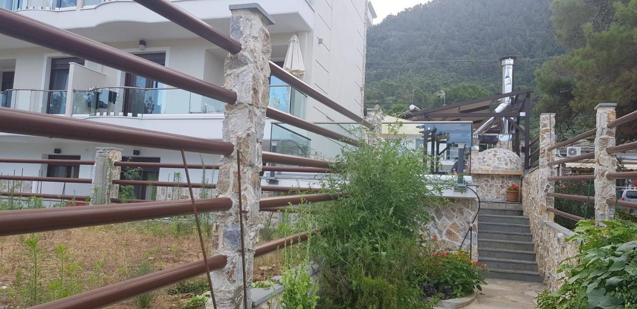 Hatzoudis Luxury Suites Chrysi Ammoudia Exterior foto