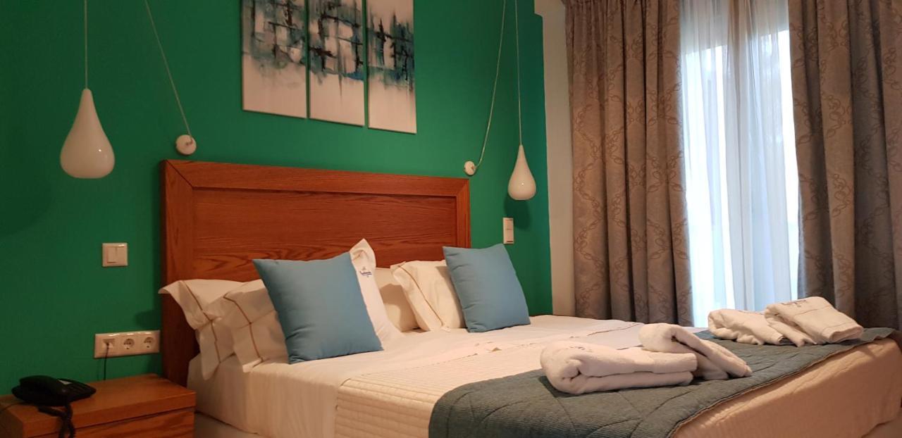 Hatzoudis Luxury Suites Chrysi Ammoudia Exterior foto