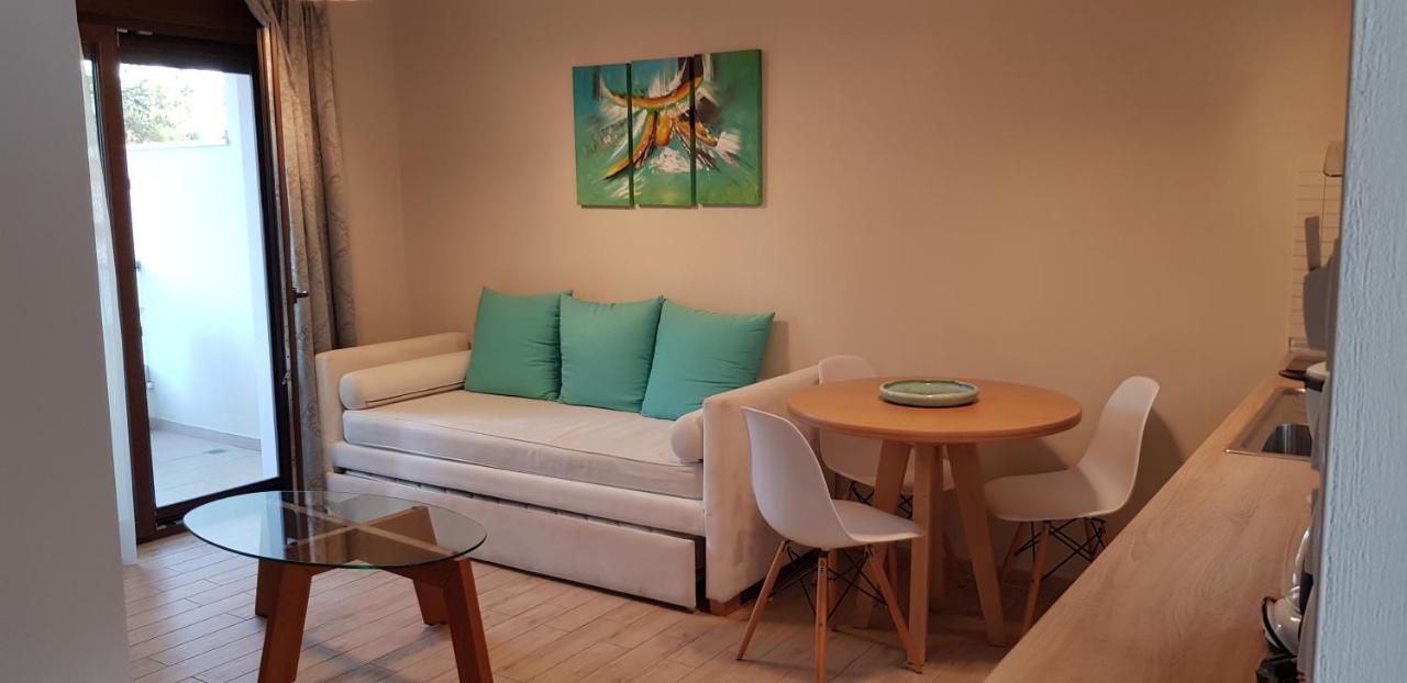 Hatzoudis Luxury Suites Chrysi Ammoudia Exterior foto