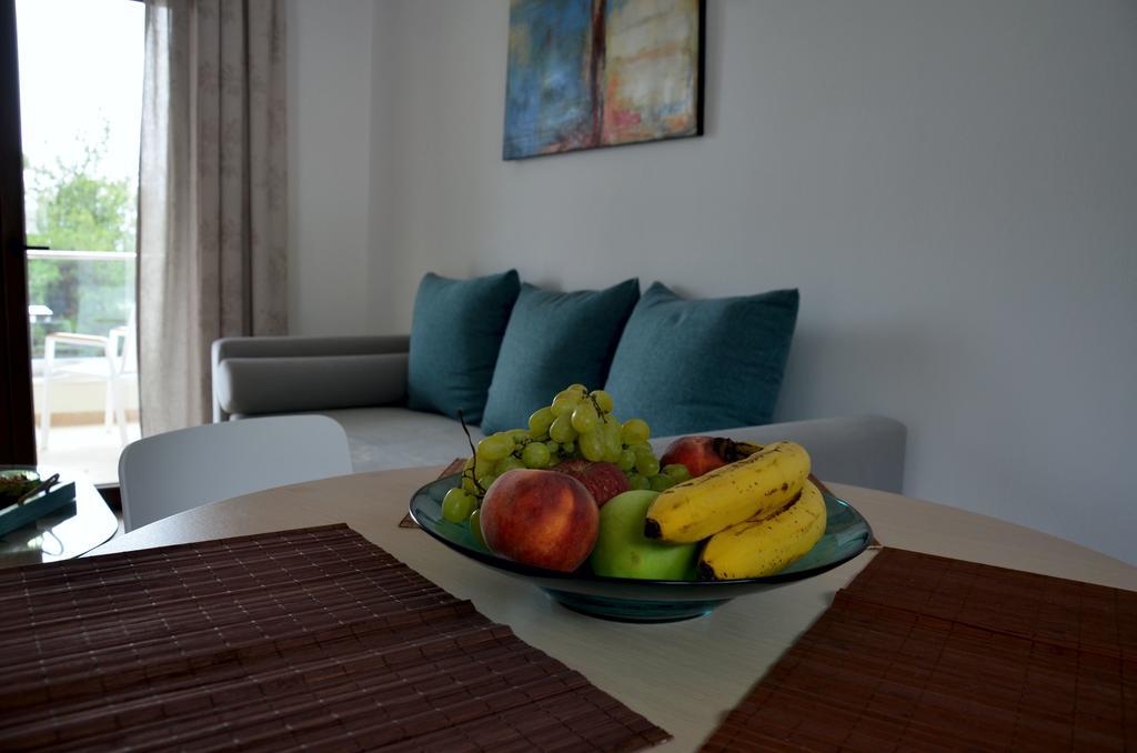 Hatzoudis Luxury Suites Chrysi Ammoudia Exterior foto