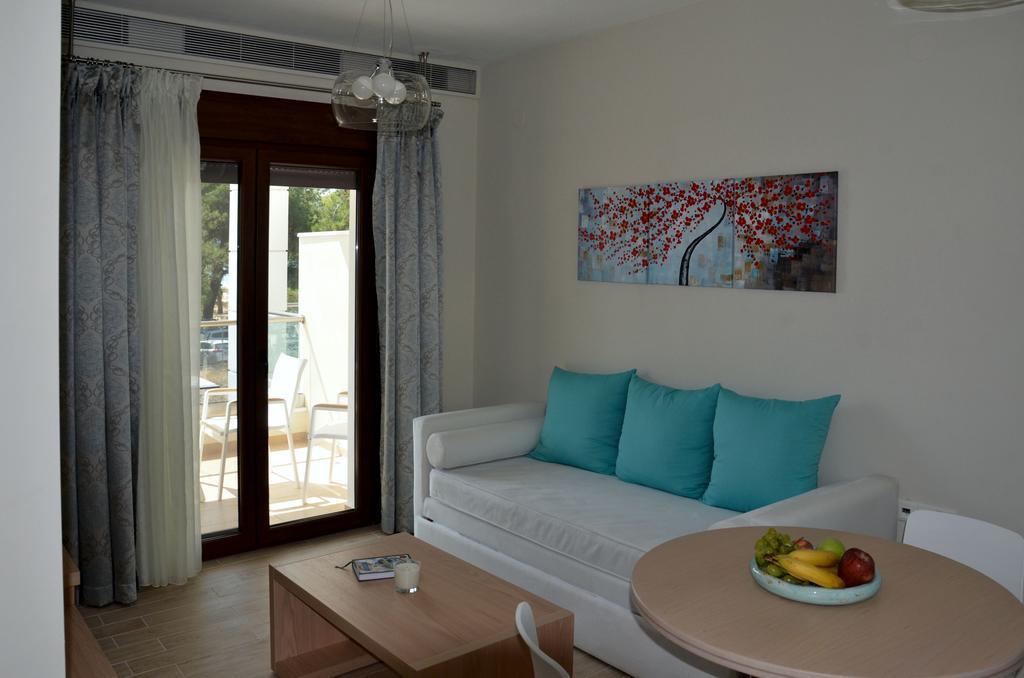 Hatzoudis Luxury Suites Chrysi Ammoudia Exterior foto