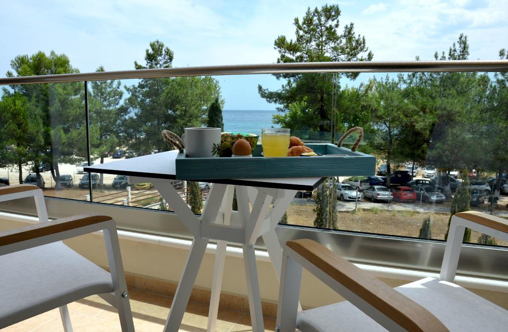 Hatzoudis Luxury Suites Chrysi Ammoudia Exterior foto