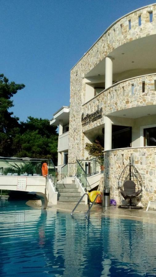 Hatzoudis Luxury Suites Chrysi Ammoudia Exterior foto
